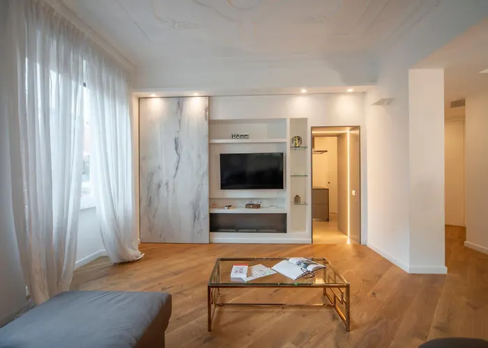Colosseo - Circo Massimo - Aventino Licinia Luxury apartment